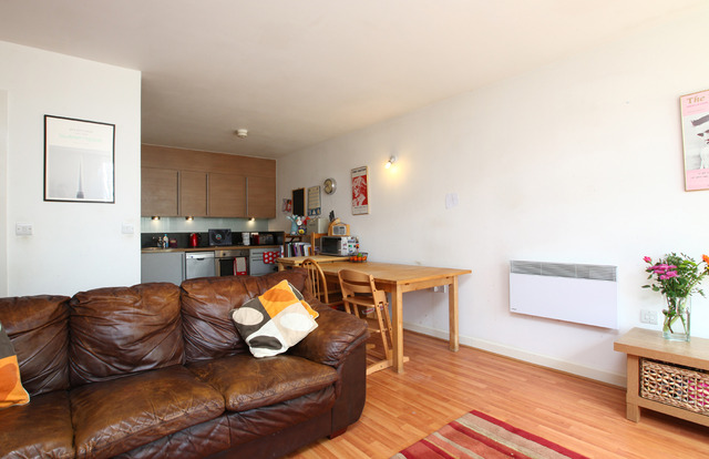  Image of 2 bedroom Apartment for sale in Borland Road London SE15 at Borland Road  Peckham Rye, SE15 3BL