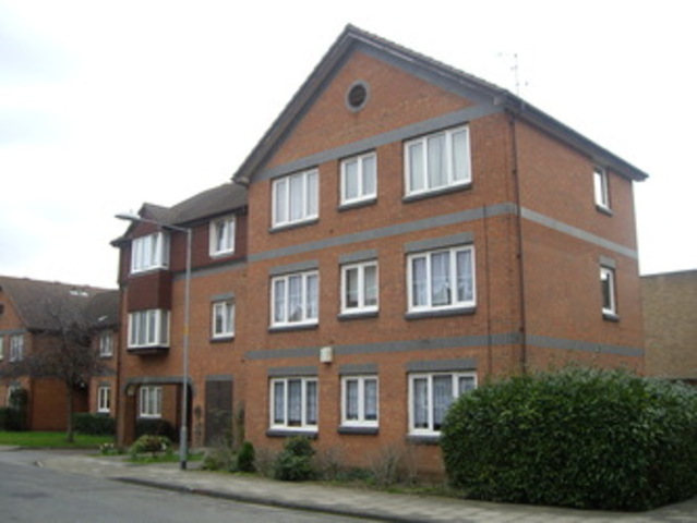  Image of 1 bedroom Flat for sale in Boundary Road Barking IG11 at Boundary Road  Barking, IG11 7JR