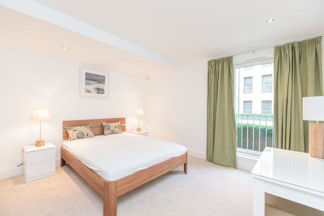 Image of 2 bedroom Flat to rent in Brandfield Street Edinburgh EH3 at Fountainbridge Edinburgh Edinburgh, EH3 8AS