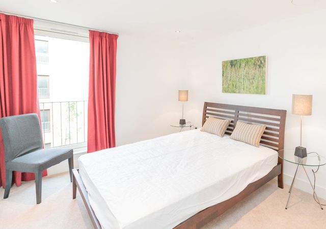  Image of 2 bedroom Flat to rent in Brandfield Street Edinburgh EH3 at Fountainbridge Edinburgh Edinburgh, EH3 8AS