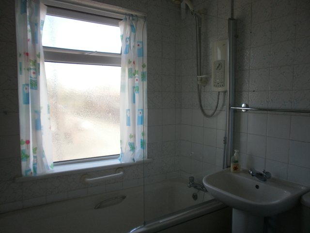  Image of 3 bedroom Detached house to rent in Brentbridge Road Fallowfield Manchester M14 at Fallowfield Manchester Manchester, M14 6AT