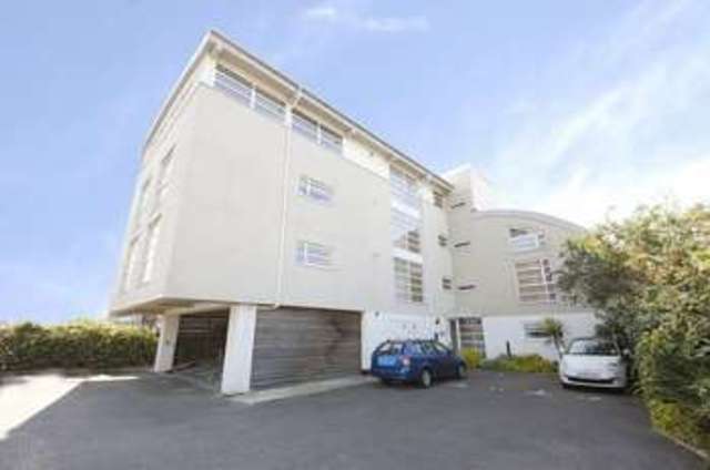  Image of 2 bedroom Flat for sale in Bridge Street Walton-on-Thames KT12 at Bridge Court Bridge Street Walton On Thames, KT12 1AG