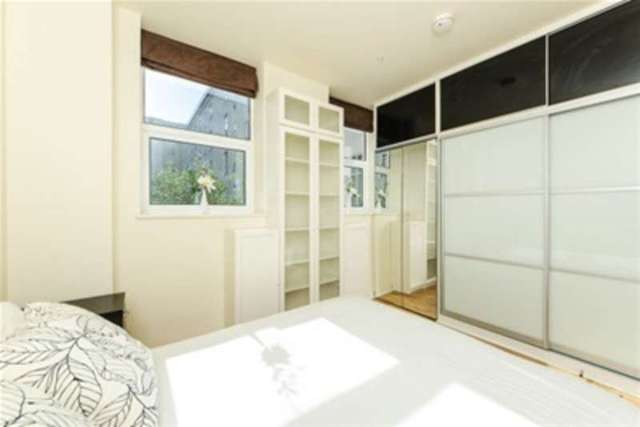  Image of 1 bedroom Flat to rent in Bromyard Avenue London W3 at London, W3 7BN