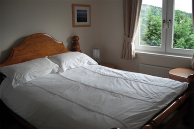  Image of 2 bedroom Flat to rent in Broomhill Court Stirling FK9 at Stirling Town Stirling Stirling, FK9 5AF