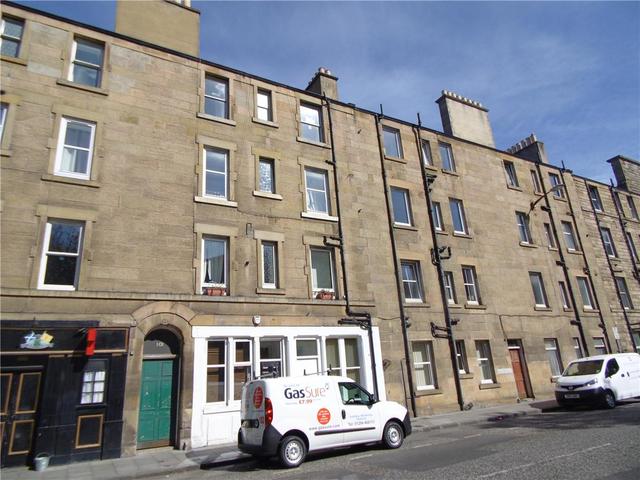  Image of 1 bedroom Flat to rent in Broughton Road Edinburgh EH7 at Broughton Edinburgh Edinburgh, EH7 4EG