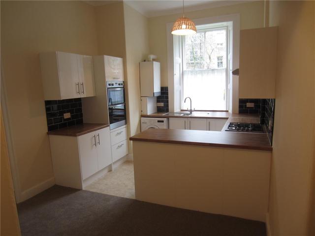  Image of 2 bedroom Flat to rent in Bruntsfield Gardens Edinburgh EH10 at Bruntsfield Edinburgh Edinburgh, EH10 4DY