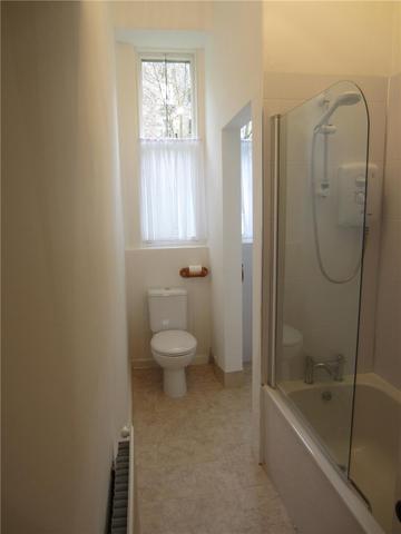  Image of 2 bedroom Flat to rent in Bruntsfield Gardens Edinburgh EH10 at Bruntsfield Edinburgh Edinburgh, EH10 4DY