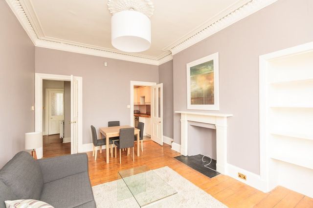  Image of 2 bedroom Flat to rent in Bruntsfield Place Edinburgh EH10 at Bruntsfield Edinburgh Edinburgh, EH10 4DF