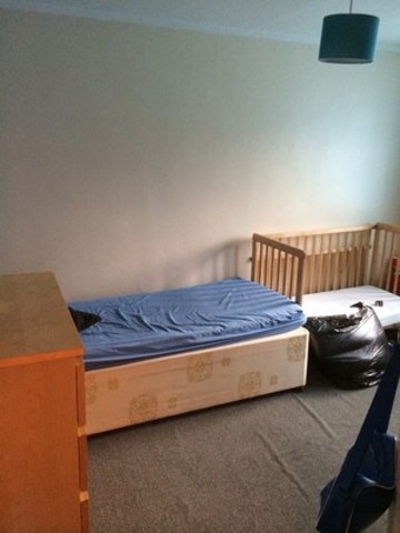  Image of 2 bedroom Flat to rent in Burden Way London E11 at BURDEN WAY  WANSTEAD, E11 3RY