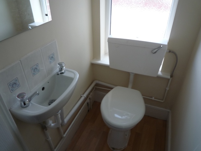  Image of 4 bedroom Detached house to rent in Burgess Road Southampton SO17 at Southampton, SO17 1TU
