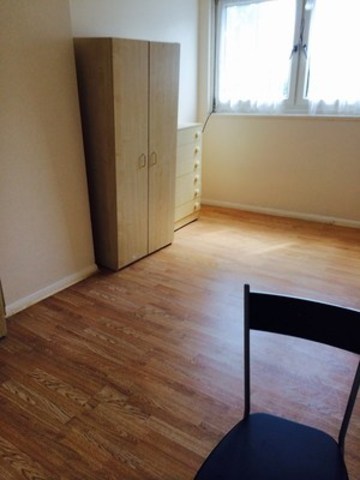  Image of 4 bedroom Maisonette to rent in Burke Street London E16 at BURKE STREET  CANNING TOWN, E16 1EU