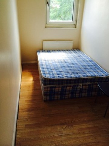  Image of 4 bedroom Maisonette to rent in Burke Street London E16 at BURKE STREET  CANNING TOWN, E16 1EU