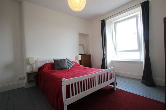  Image of 1 bedroom Flat to rent in Burleigh Street Govan Glasgow G51 at Ibrox Glasgow Glasgow, G51 3LA