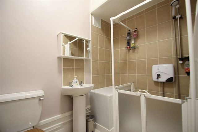  Image of 1 bedroom Flat to rent in Burleigh Street Govan Glasgow G51 at Ibrox Glasgow Glasgow, G51 3LA