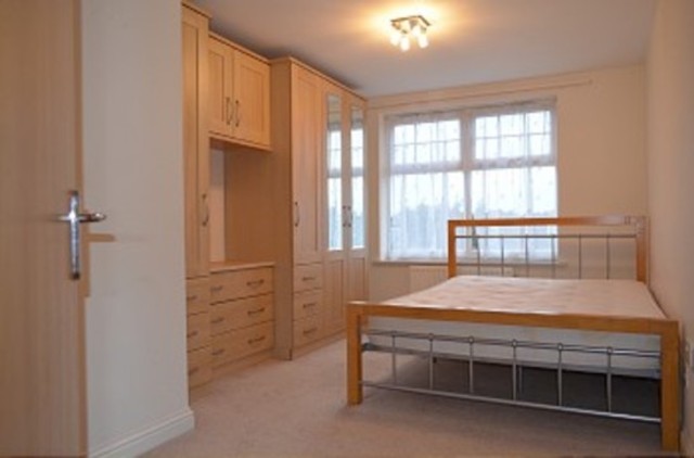  Image of 2 bedroom Flat to rent in Waggon Mews London N14 at Buttery Mews  Southgate, N14 7DF