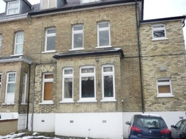  Image of 1 bedroom Flat to rent in Bycullah Road Enfield EN2 at Bycullah Road  Enfield, EN2 8EU