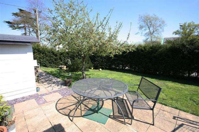  Image of 4 bedroom Bungalow for sale in Caird Lawns Devizes SN10 at DEVIZES SN10 DEVIZES, SN10 3EB