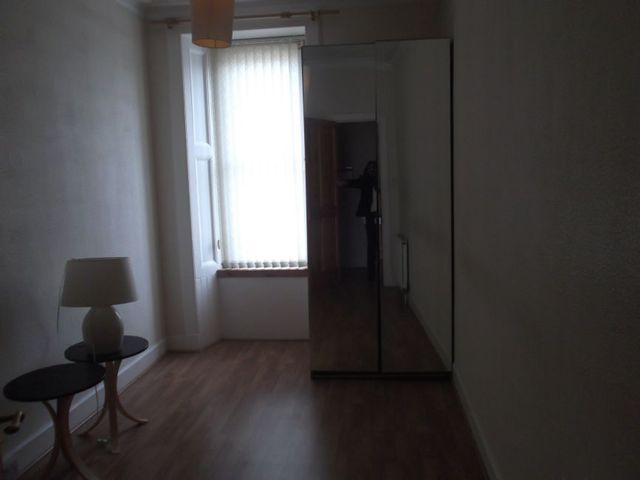  Image of 2 bedroom Flat to rent in Caledonia Street Paisley PA3 at Paisley Renfrewshire Renfrewshire, PA3 2JG