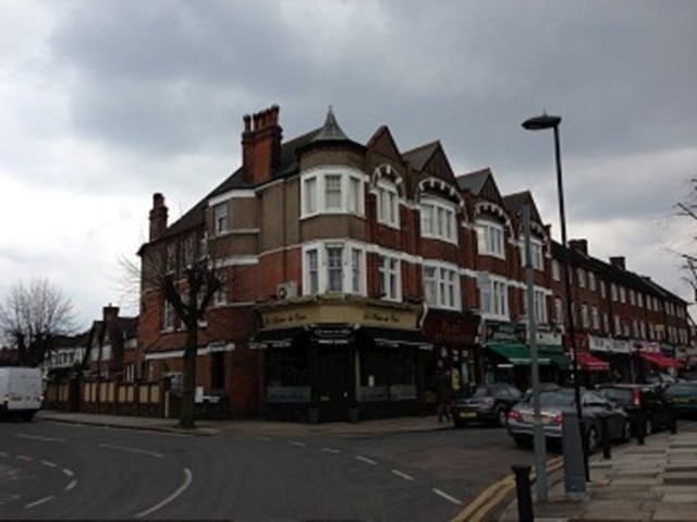  Image of Flat to rent in Cannon Hill London N14 at Cannon Hill  Southgate, N14 6LH