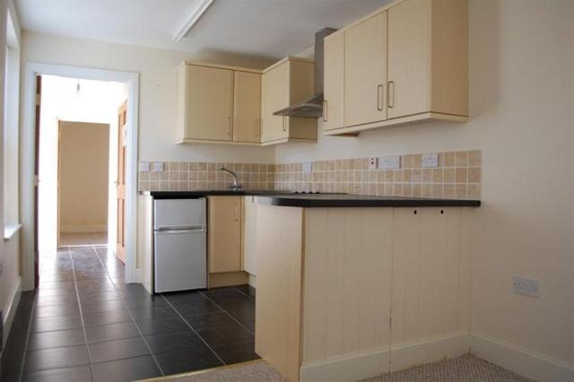  Image of 1 bedroom Flat to rent in Priory Street Carmarthen SA31 at Priory Street  Carmarthen, SA31 1NB