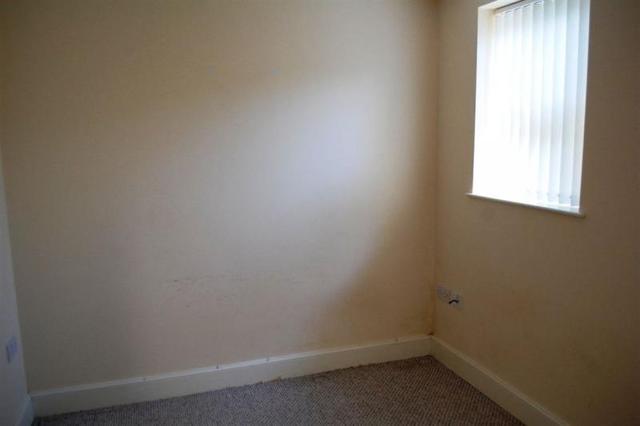  Image of 1 bedroom Flat to rent in Priory Street Carmarthen SA31 at Priory Street  Carmarthen, SA31 1NB