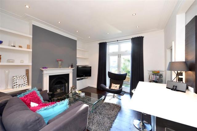  Image of 2 bedroom Property to rent in Cecile Park London N8 at Crouch End, N8 9AX