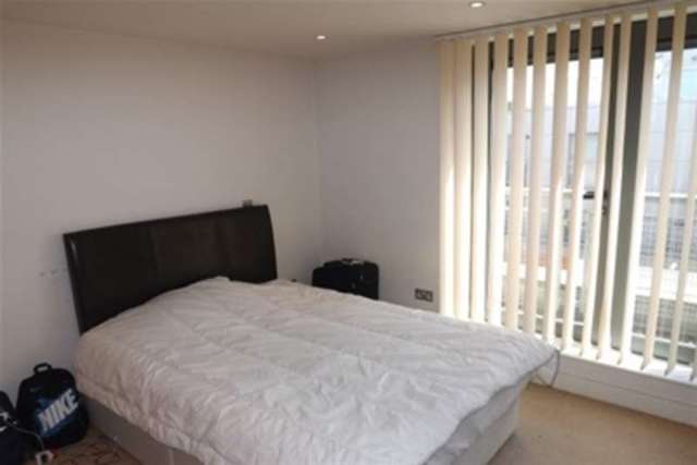  Image of 2 bedroom Flat to rent in Broad Quay Bristol BS1 at Bristol, BS1 4AU