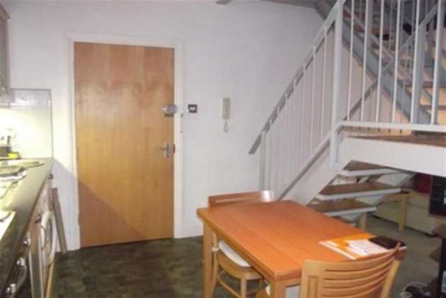  Image of 1 bedroom Property to rent in Park Row Nottingham NG1 at Nottingham, NG1 6GR