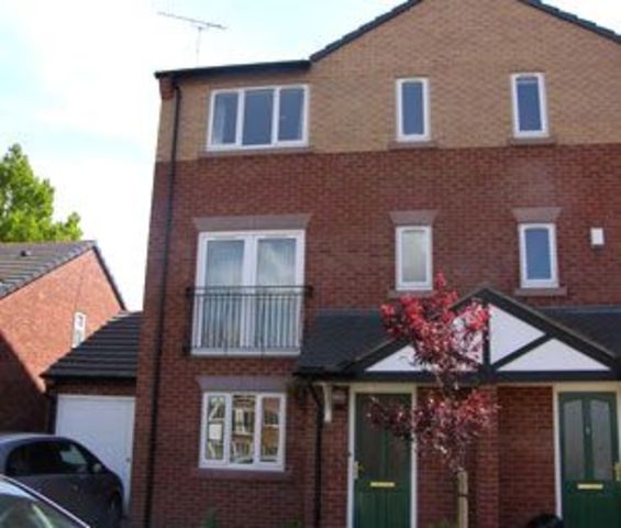  Image of 4 bedroom Detached house to rent in Chesterton Court Chester CH2 at Chesterton Court  CHESTER, CH2 2FA