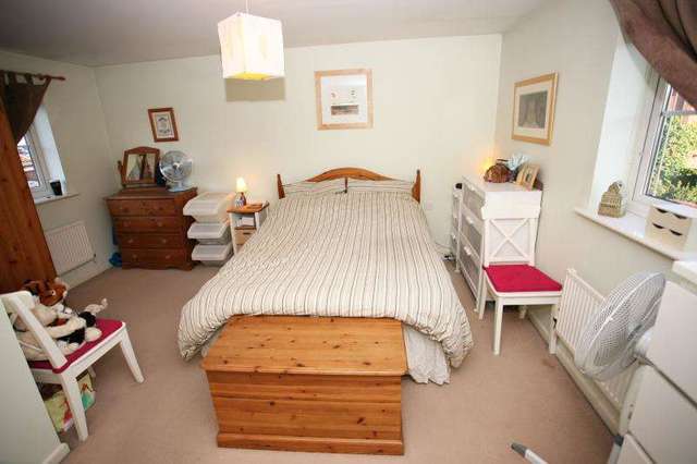  Image of 4 bedroom Detached house for sale in Chivers Road Devizes SN10 at DEVIZES SN10 DEVIZES, SN10 3FB