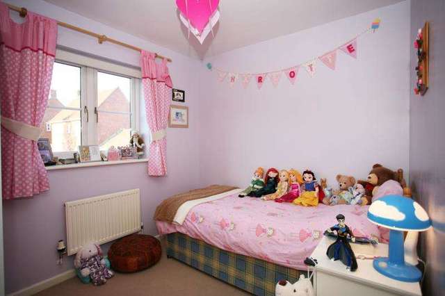  Image of 4 bedroom Detached house for sale in Chivers Road Devizes SN10 at DEVIZES SN10 DEVIZES, SN10 3FB