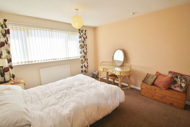  Image of 4 bedroom Semi-Detached house for sale in Queens Road Cholsey Wallingford OX10 at Queens Road Cholsey Wallingford, OX10 9QX