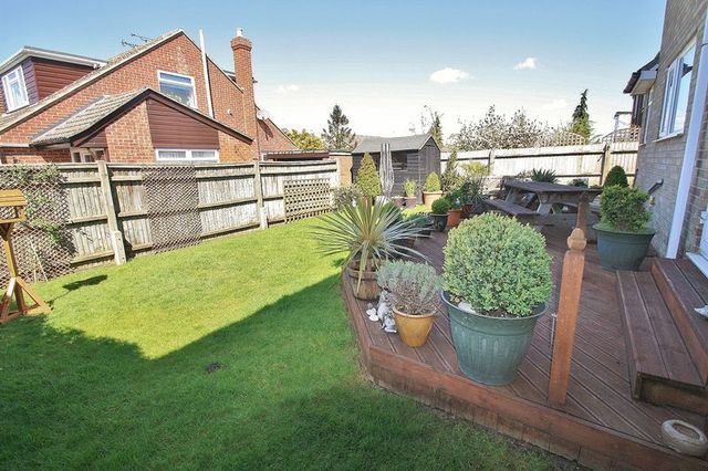  Image of 4 bedroom Semi-Detached house for sale in Queens Road Cholsey Wallingford OX10 at Queens Road Cholsey Wallingford, OX10 9QX