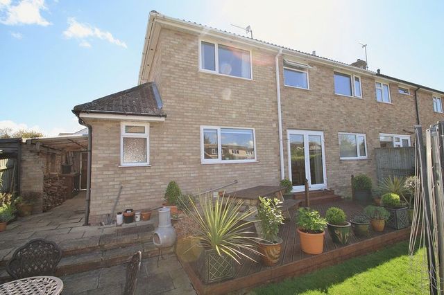 Image of 4 bedroom Semi-Detached house for sale in Queens Road Cholsey Wallingford OX10 at Queens Road Cholsey Wallingford, OX10 9QX