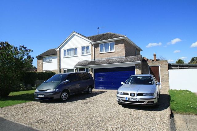  Image of 4 bedroom Semi-Detached house for sale in Queens Road Cholsey Wallingford OX10 at Queens Road Cholsey Wallingford, OX10 9QX