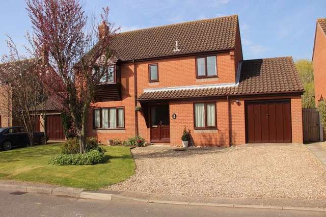  Image of 4 bedroom Detached house for sale in Church Meadow Alpington Norwich NR14 at Alpington Norwich Yelverton, NR14 7NY