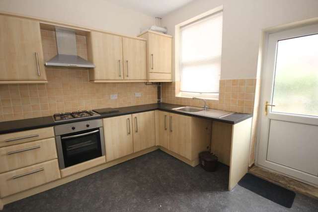  Image of 2 bedroom Terraced house to rent in Church Street Dukinfield SK16 at Church Street  Dukinfield, SK16 4LU