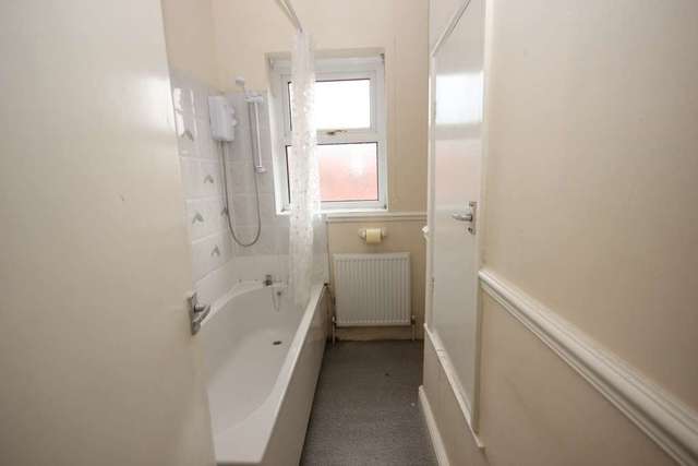  Image of 2 bedroom Terraced house to rent in Church Street Dukinfield SK16 at Church Street  Dukinfield, SK16 4LU