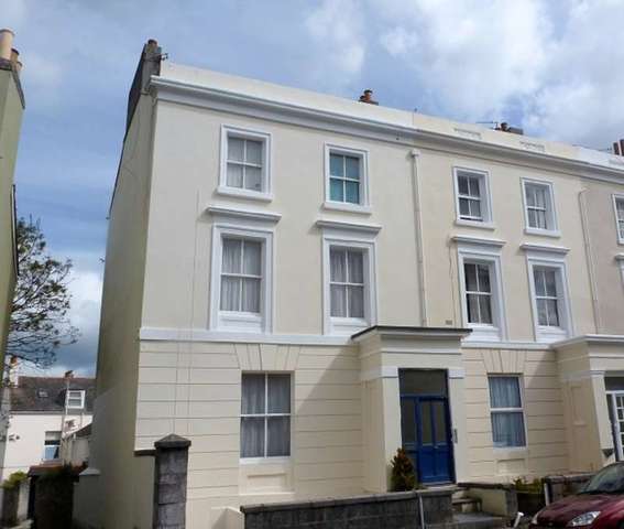  Image of 2 bedroom Ground Flat for sale in Citadel Road Plymouth PL1 at The Hoe Plymouth Devon, PL1 2RN