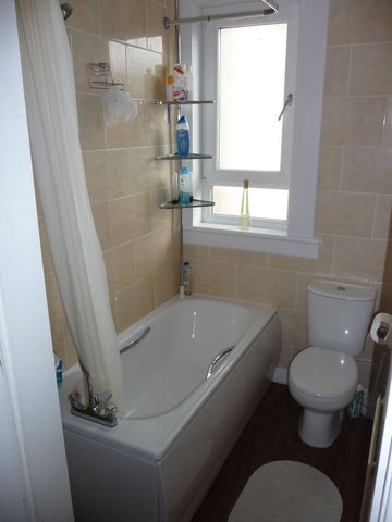  Image of 2 bedroom Flat to rent in Clearburn Gardens Edinburgh EH16 at Prestonfield Edinburgh Edinburgh, EH16 5ET