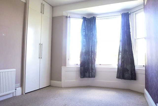  Image of 1 bedroom Flat to rent in Clermont Terrace Preston Brighton BN1 at 40 Clermont Terrace  Brighton, BN1 6SJ