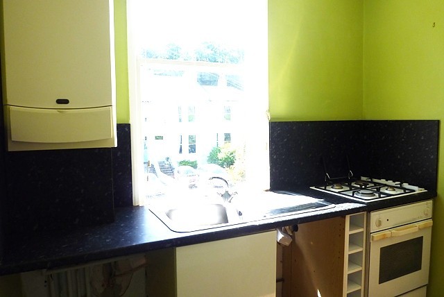  Image of 1 bedroom Flat to rent in Clermont Terrace Preston Brighton BN1 at 40 Clermont Terrace  Brighton, BN1 6SJ