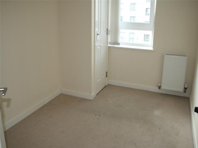  Image of 2 bedroom Flat to rent in Colonsay Way Edinburgh EH5 at Granton Edinburgh Edinburgh, EH5 1FB