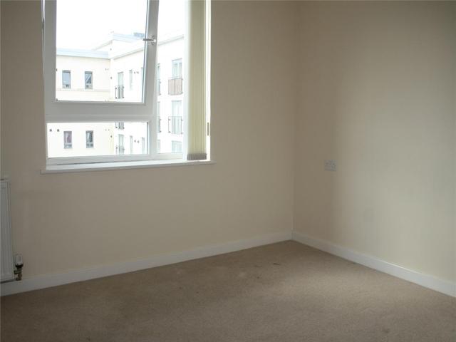  Image of 2 bedroom Flat to rent in Colonsay Way Edinburgh EH5 at Granton Edinburgh Edinburgh, EH5 1FB