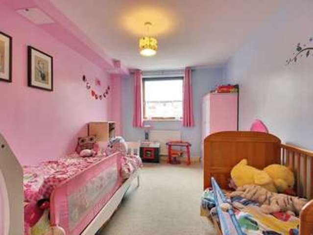  Image of 2 bedroom Flat for sale in Commonwealth Drive Crawley RH10 at Commonwealth Drive Three Bridges Crawley, RH10 1AP