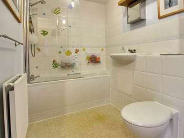  Image of 2 bedroom Flat for sale in Commonwealth Drive Crawley RH10 at Commonwealth Drive Three Bridges Crawley, RH10 1AP