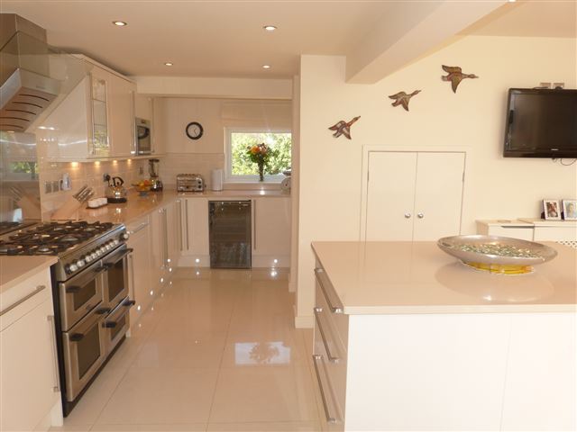  Image of 4 bedroom Detached house for sale in Congleton Road North Church Lawton Stoke-on-Trent ST7 at Congleton Road North  Church Lawton, ST7 3BA