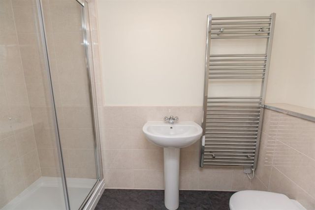  Image of 3 bedroom Flat to rent in Constitution Street Edinburgh EH6 at Leith Edinburgh Edinburgh, EH6 6RP