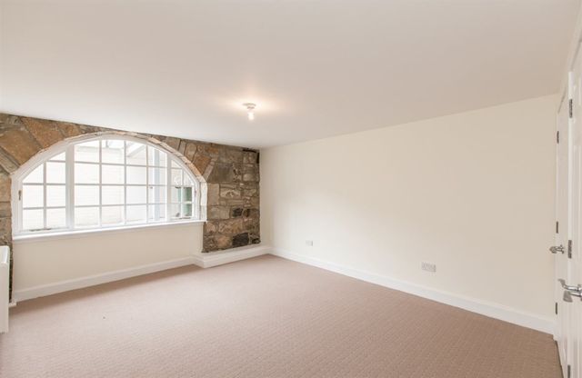  Image of 3 bedroom Flat to rent in Constitution Street Edinburgh EH6 at Leith Edinburgh Edinburgh, EH6 6RP