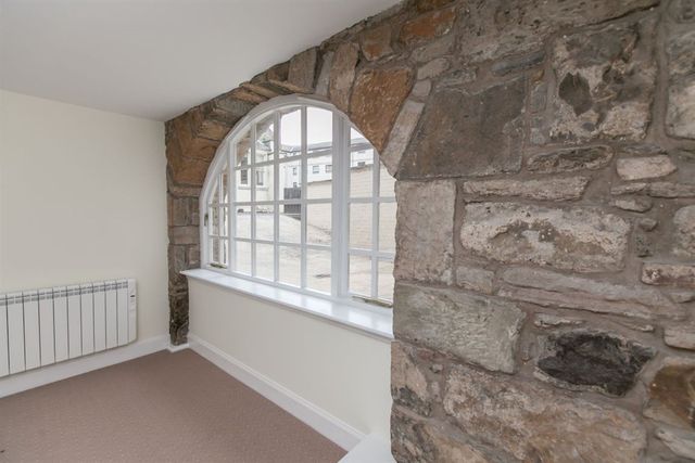  Image of 3 bedroom Flat to rent in Constitution Street Edinburgh EH6 at Leith Edinburgh Edinburgh, EH6 6RP